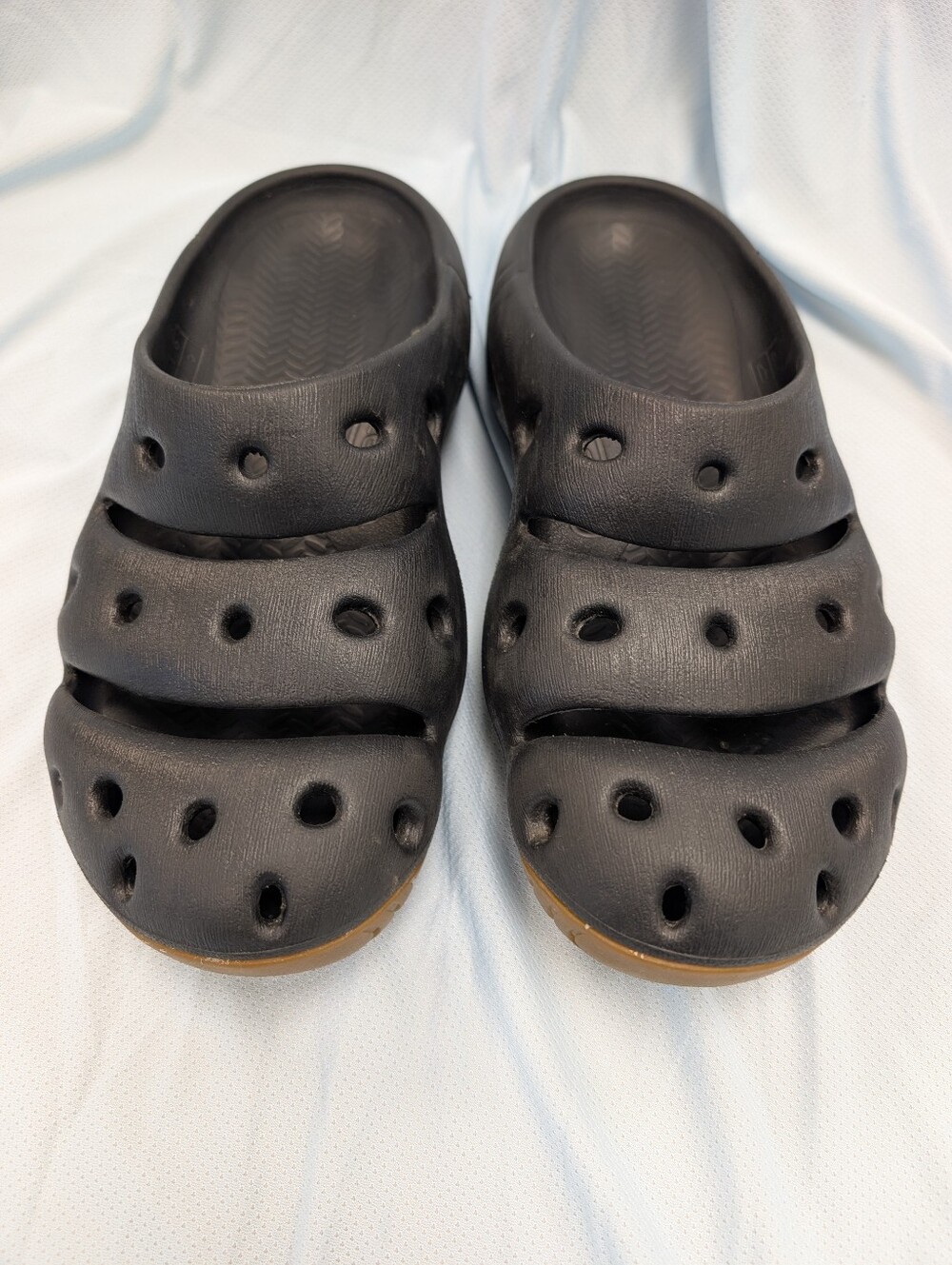 Keen 'Yogui' Men's Black Slip-On Clog Sandals Size 12